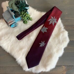 Red Purple & White Ombré Fall Maple Leaf Necktie